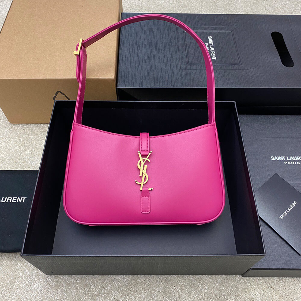 YSL le 5 a 7 in smooth leather